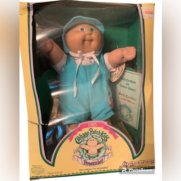 cabbage patch Other - NWT 1985 original Cabbage patch doll preemie. Green eyes in box w tags.